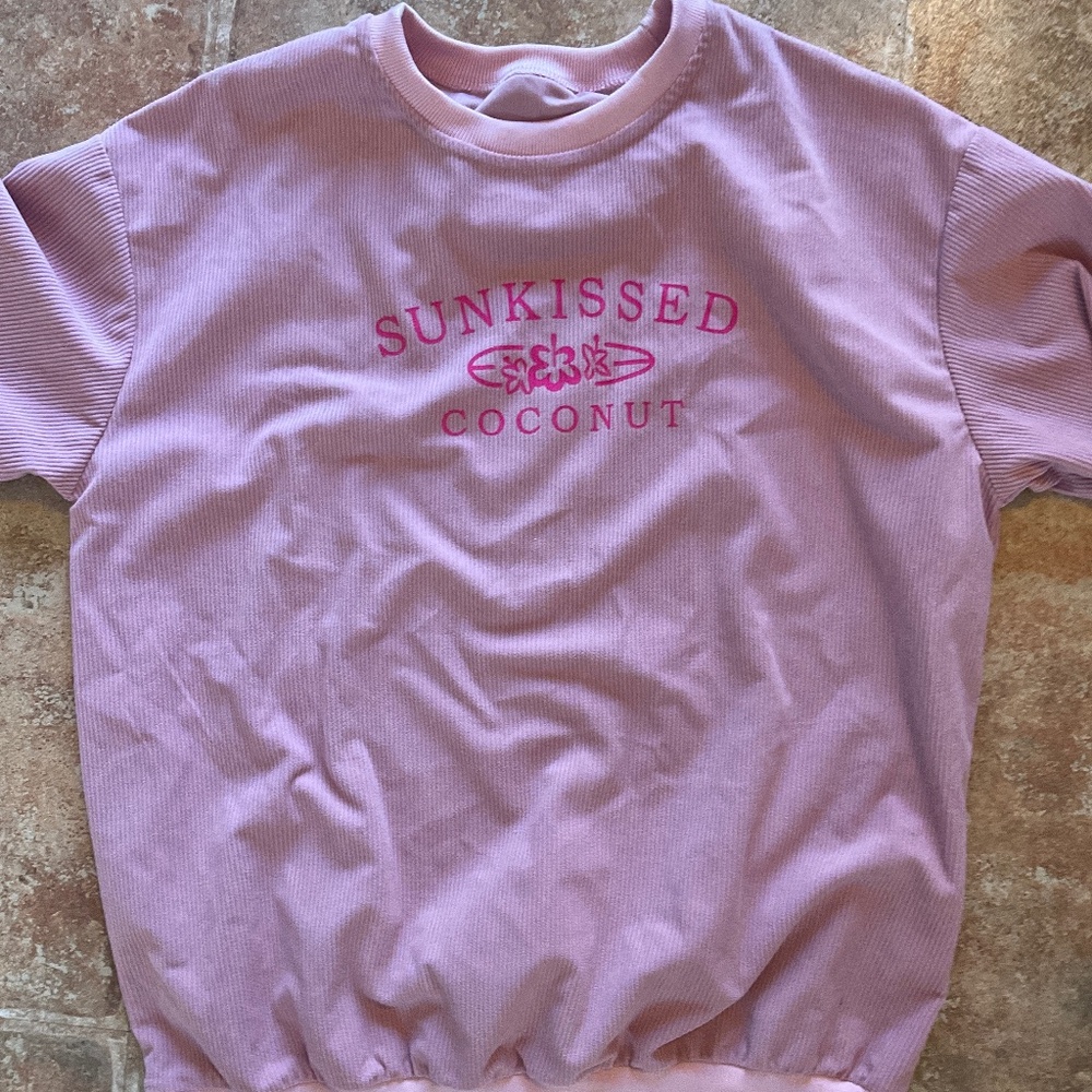 SUNKISSED COCONUT crewneck size small- NWOT